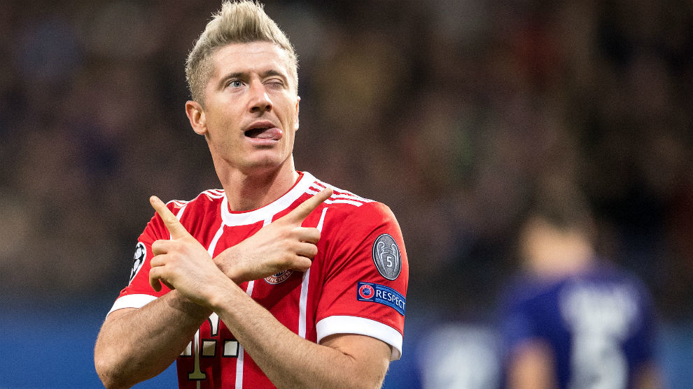 全锦赛战况：俄克拉荷马城雷霆防线稳固，洛杉矶湖人进攻受阻，莱万成最佳(巴萨进攻核心是亚马尔还是莱万)